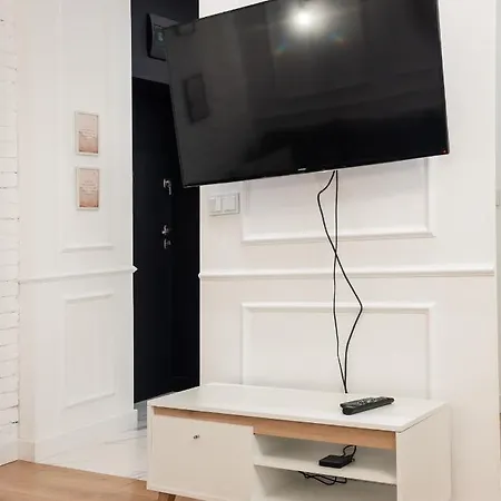 Lewartowskiego Luxury Lovely By Bookinghost * Varšava