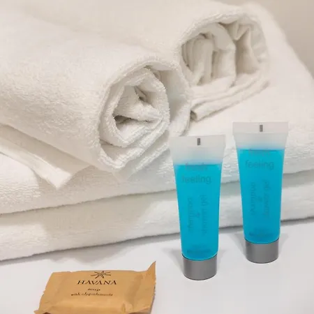 Lewartowskiego Luxury Lovely By Bookinghost *